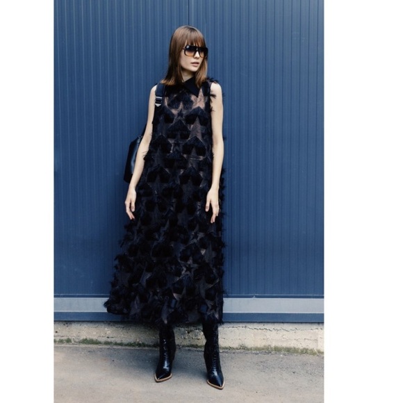 JULIA ALLERT
Evening Gown A-Line Maxi Dress With Stars
$295 $465.00 - Picture 1 of 14